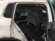 2017 Volkswagen Tiguan Wolfsburg Edition z VIN WVGRV7AX3HK000874, wystawiony jako IAAI lot #41332583 z przebiegiem 27 921 mil mil oraz . Historia ofert i sprzedaży dostępna na DreamBid. Obrazek 8.