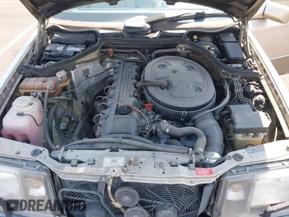 1991 Mercedes-Benz 300 с VIN WDBEA30E8MB483309, выставлен на аукционе IAAI как лот 42909674 с пробегом 9 783 миль миль и . История ставок и продаж доступна на DreamBid. Изображение 10.