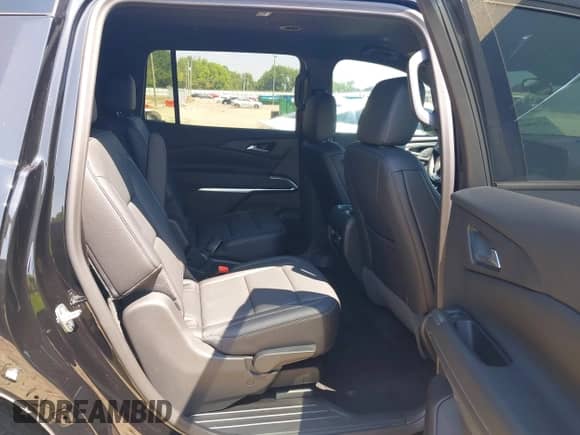 2025 Chevrolet Traverse FWD LT z VIN 1GNERGRS2SJ160376, wystawiony jako IAAI lot #42584044 z przebiegiem 8 019 mil mil oraz . Historia ofert i sprzedaży dostępna na DreamBid. Obrazek 8.