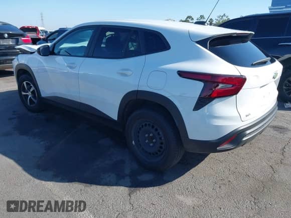 2024 Chevrolet Trax LS with VIN KL77LFE24RC097070, listed as a IAAI auction lot 43398755 with 14,932 mi miles and . Bid and sale history available at DreamBid. Image 3.