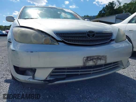 2005 Toyota Camry XLE с VIN 4T1BF30K25U604039, выставлен на аукционе IAAI как лот 43139598 с пробегом 271 651 миль миль и . История ставок и продаж доступна на DreamBid. Изображение 18.