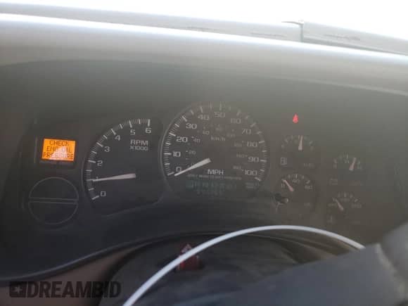 2002 Chevrolet Suburban LT z VIN 1GNEC16Z12J190100, wystawiony jako Copart lot #76622984 z przebiegiem 341 365 mil mil oraz Szkoda całkowita • Salvage title. Historia ofert i sprzedaży dostępna na DreamBid. Obrazek 9.