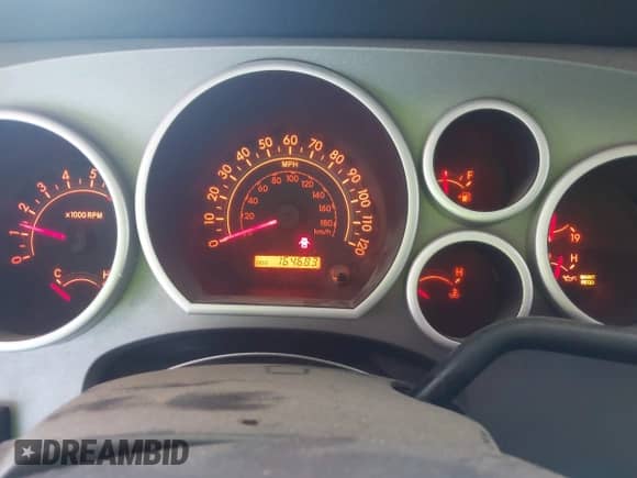 2011 Toyota Tundra с VIN 5TFUY5F10BX160574, выставлен на аукционе IAAI как лот 43081166 с пробегом 164 683 миль миль и . История ставок и продаж доступна на DreamBid. Изображение 7.