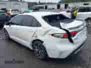 2021 Toyota Corolla XSE z VIN 5YFT4MCE0MP080654, wystawiony jako IAAI lot #42855884 z przebiegiem 48 840 mil mil oraz . Historia ofert i sprzedaży dostępna na DreamBid. Obrazek 6.