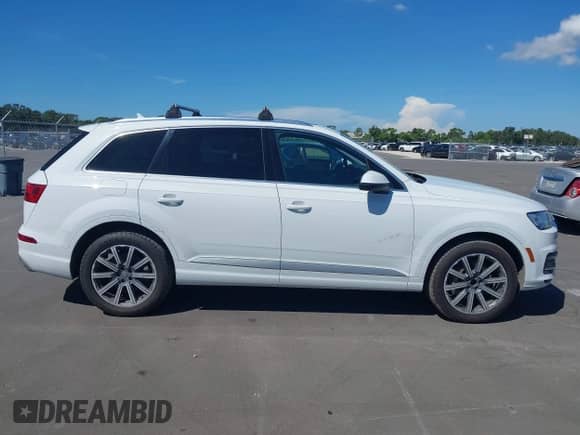 2017 Audi Q7 Premium Plus with VIN WA1LAAF72HD020494, listed as a IAAI auction lot 43307438 with 155,826 mi miles and . Bid and sale history available at DreamBid. Image 13.