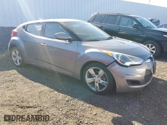 2014 Hyundai Veloster с VIN KMHTC6AD9EU184889, выставлен на аукционе Copart как лот 69762305 с пробегом 132 752 миль миль и Списание • Salvage title. История ставок и продаж доступна на DreamBid. Изображение 4.