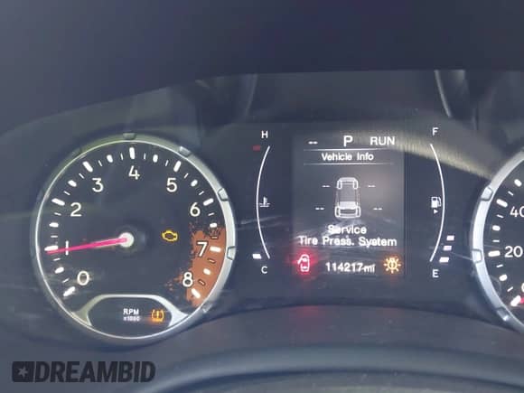 2018 Jeep Renegade Latitude with VIN ZACCJABB5JPJ67879, listed as a IAAI auction lot 42754749 with 114,217 mi miles and . Bid and sale history available at DreamBid. Image 7.