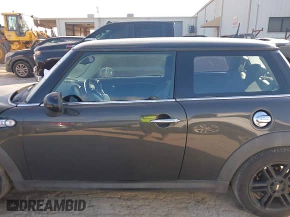 2013 MINI Hardtop S with VIN WMWSV3C54DT393473, listed as a IAAI auction lot 42925892 with 164,418 mi miles and . Bid and sale history available at DreamBid. Image 14.