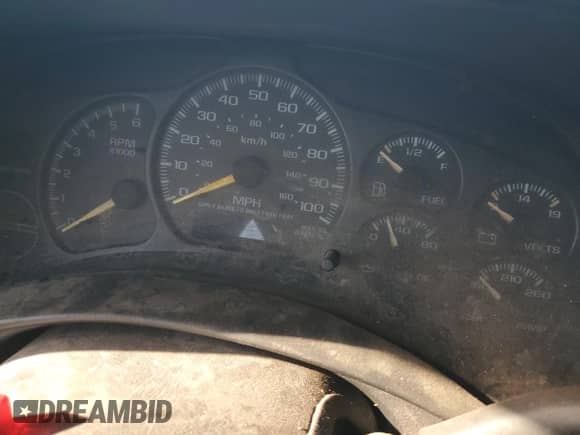 2000 GMC Sierra 1500 SLE with VIN 2GTEC19T8Y1315645, listed as a Copart auction lot 83059874 with Not provided miles and Salvage title. Bid and sale history available at DreamBid. Image 9.