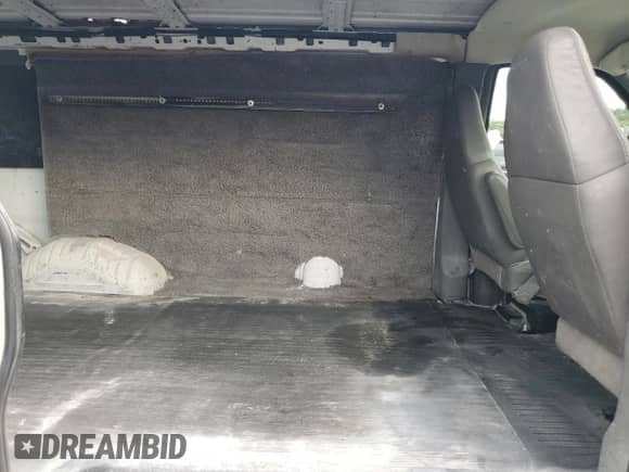 2008 Chevrolet Express Cargo с VIN 1GCGG25C981154995, выставлен на аукционе Copart как лот 86435365 с пробегом 237 001 миль миль и Чистый • Clean title. История ставок и продаж доступна на DreamBid. Изображение 11.