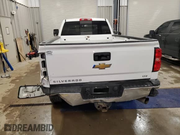 2015 Chevrolet Silverado 2500HD LTZ с VIN 1GC1KWE89FF528058, выставлен на аукционе Copart как лот 82087905 с пробегом 136 713 миль миль и Чистый • Clean title. История ставок и продаж доступна на DreamBid. Изображение 6.