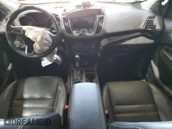 2017 Ford Escape Titanium с VIN 1FMCU9J92HUB93903, выставлен на аукционе Copart как лот 62846175 с пробегом Не указан миль и Списание • Salvage title. История ставок и продаж доступна на DreamBid. Изображение 8.