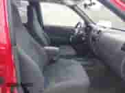 2005 Chevrolet Colorado 1SB LS Z85 с VIN 1GCDT136958213603, выставлен на аукционе IAAI как лот 41316960 с пробегом 133 577 миль миль и . История ставок и продаж доступна на DreamBid. Изображение 5.