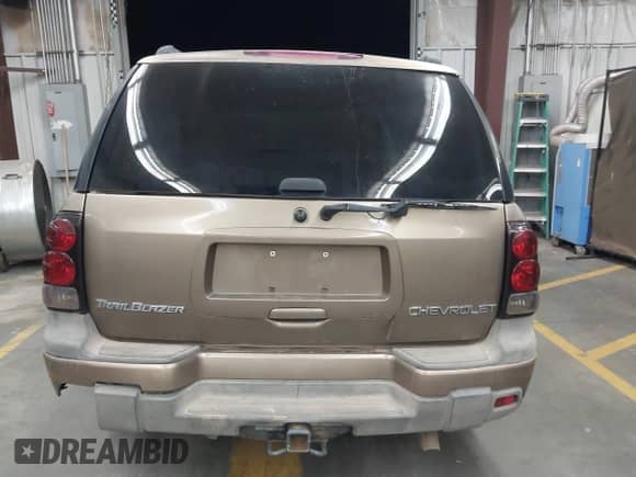 2003 Chevrolet TrailBlazer LS с VIN 1GNDS13S132329675, выставлен на аукционе IAAI как лот 42860690 с пробегом Не указан миль и . История ставок и продаж доступна на DreamBid. Изображение 16.
