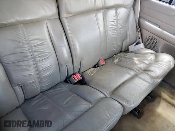 2000 Chevrolet Blazer LT with VIN 1GNCS13W9Y2393839, listed as a Copart auction lot 64441585 with 211,917 mi miles and Salvage title. Bid and sale history available at DreamBid. Image 11.