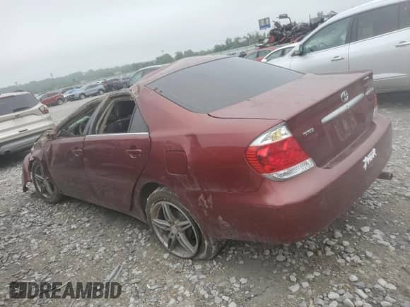 2006 Toyota Camry STD с VIN 4T1BE32K76U160481, выставлен на аукционе Copart как лот 60818045 с пробегом Не указан миль и Списание • Salvage title. История ставок и продаж доступна на DreamBid. Изображение 2.