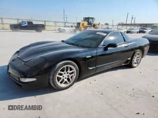 2003 Chevrolet Corvette Z06 z VIN 1G1YY12SX35109937, wystawiony jako Copart lot #81115175 z przebiegiem 135 114 mil mil oraz Szkoda całkowita • Salvage title. Historia ofert i sprzedaży dostępna na DreamBid. Obrazek 1.