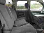 2004 Dodge 1500 SLT z VIN 1D7HU18D54S650866, wystawiony jako Copart lot #90903715 z przebiegiem 150 538 mil mil oraz Czysty tytuł • Clean title. Historia ofert i sprzedaży dostępna na DreamBid. Obrazek 10.