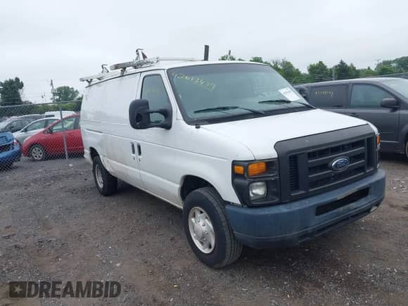 2009 Ford Econoline Cargo Commercial with VIN 1FTNE24W19DA72591, listed as a IAAI auction lot 42613439 with 239,038 mi miles and . Bid and sale history available at DreamBid. Image 1.