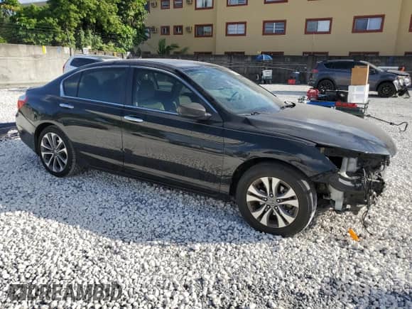 2014 Honda Accord LX с VIN 1HGCR2F39EA134962, выставлен на аукционе Copart как лот 90061945 с пробегом 107 377 миль миль и Списание • Salvage title. История ставок и продаж доступна на DreamBid. Изображение 4.