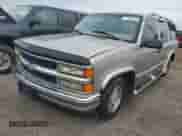 1999 Chevrolet Suburban с VIN 1GBEC16R8XJ514597, выставлен на аукционе Copart как лот 76575584 с пробегом 176 870 миль миль и На запчасти • Non repairable. История ставок и продаж доступна на DreamBid. Изображение 1.