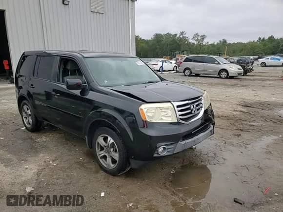 2015 Honda Pilot SE with VIN 5FNYF3H3XFB012989, listed as a Copart auction lot 82027425 with 180,631 mi miles and Salvage title. Bid and sale history available at DreamBid. Image 14.