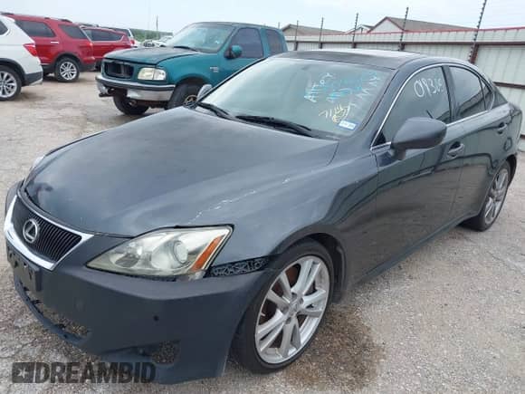 2008 Lexus IS 350 with VIN JTHBE262685018305, listed as a IAAI auction lot 42704629 with 224,697 mi miles and . Bid and sale history available at DreamBid. Image 2.