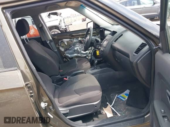 2013 Kia Soul с VIN KNDJT2A54D7551711, выставлен на аукционе IAAI как лот 42071426 с пробегом 64 138 миль миль и . История ставок и продаж доступна на DreamBid. Изображение 5.