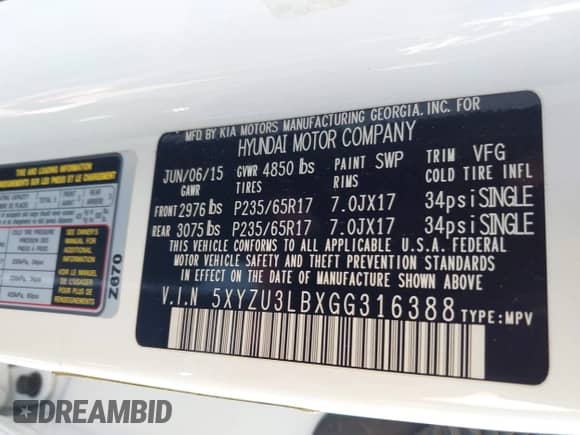2016 Hyundai Santa Fe with VIN 5XYZU3LBXGG316388, listed as a IAAI auction lot 43215922 with 123,510 mi miles and . Bid and sale history available at DreamBid. Image 9.