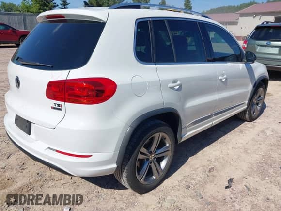 2017 Volkswagen Tiguan Sport с VIN WVGUV7AX2HW509048, выставлен на аукционе IAAI как лот 42781032 с пробегом 91 546 миль миль и . История ставок и продаж доступна на DreamBid. Изображение 4.