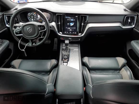 2020 Volvo S60 R-Design с VIN 7JR102FM8LG067596, выставлен на аукционе Copart как лот 51402483 с пробегом 49 417 миль миль и . История ставок и продаж доступна на DreamBid. Изображение 8.