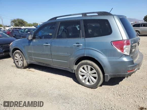 2013 Subaru Forester X Limited z VIN JF2SHAEC1DH430431, wystawiony jako Copart lot #84957805 z przebiegiem 134 363 mil mil oraz Czysty tytuł • Clean title. Historia ofert i sprzedaży dostępna na DreamBid. Obrazek 2.