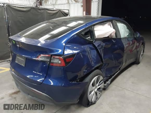 2023 Tesla Model Y Long Range с VIN 7SAYGDEE1PF592002, выставлен на аукционе IAAI как лот 43035517 с пробегом Не указан миль и . История ставок и продаж доступна на DreamBid. Изображение 4.