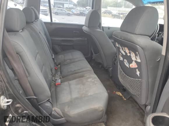 2006 Honda Pilot LX с VIN 5FNYF281X6B002018, выставлен на аукционе Copart как лот 81557635 с пробегом 221 043 миль миль и Списание • Salvage title. История ставок и продаж доступна на DreamBid. Изображение 11.
