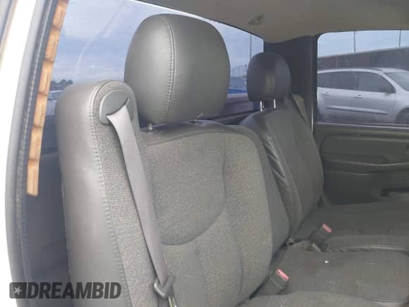 2005 Chevrolet Silverado 1500 Work Truck with VIN 1GCEC14Z55Z248288, listed as a IAAI auction lot 43409980 with 279,366 mi miles and . Bid and sale history available at DreamBid. Image 8.