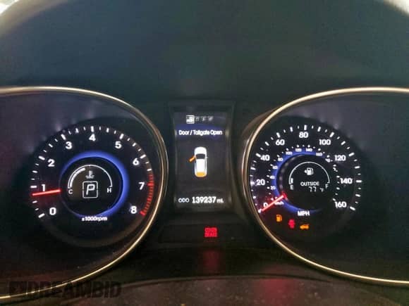 2013 Hyundai Santa Fe Sport с VIN 5XYZU3LA8DG035550, выставлен на аукционе Copart как лот 81913955 с пробегом 139 237 миль миль и Списание • Salvage title. История ставок и продаж доступна на DreamBid. Изображение 9.