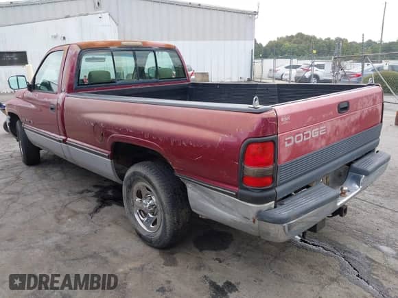 1996 Dodge 1500 с VIN 1B7HC16Y5TS543690, выставлен на аукционе IAAI как лот 43226169 с пробегом 367 892 миль миль и . История ставок и продаж доступна на DreamBid. Изображение 3.