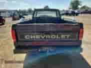 1987 Chevrolet S-10 EL с VIN 1GCCT14R3H8159823, выставлен на аукционе Copart как лот 81890955 с пробегом 151 892 миль миль и Списание • Salvage title. История ставок и продаж доступна на DreamBid. Изображение 6.