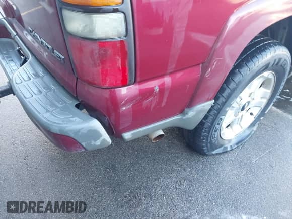 2004 Chevrolet Tahoe Z71 with VIN 1GNEK13Z54R160576, listed as a IAAI auction lot 43312227 with 281,753 mi miles and . Bid and sale history available at DreamBid. Image 6.