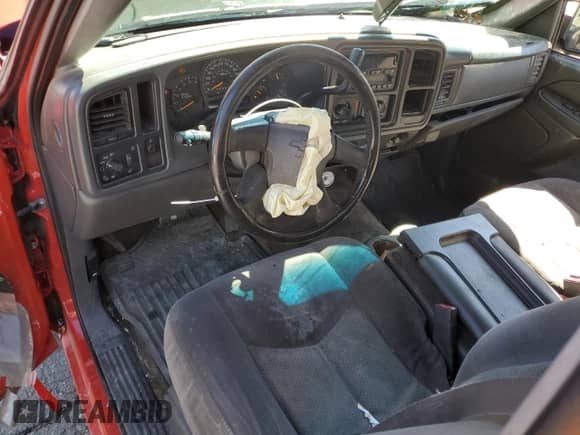 2006 Chevrolet Silverado 1500 Work Truck с VIN 3GCEC14V86G184441, выставлен на аукционе Copart как лот 49328525 с пробегом 205 021 миль миль и Списание • Salvage title. История ставок и продаж доступна на DreamBid. Изображение 8.