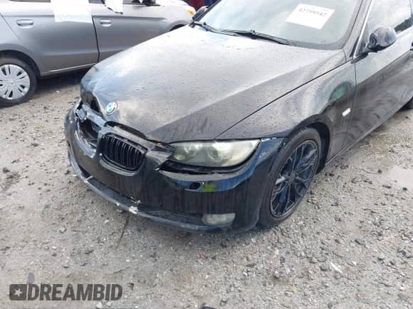 2007 BMW 3 Series 328i с VIN WBAWB33597PV70199, выставлен на аукционе IAAI как лот 42759542 с пробегом 179 799 миль миль и . История ставок и продаж доступна на DreamBid. Изображение 6.