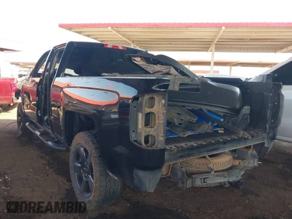 2015 Chevrolet Silverado 1500 Work Truck with VIN 1GCRCPEH5FZ427510, listed as a IAAI auction lot 43035488 with 205,034 mi miles and . Bid and sale history available at DreamBid. Image 3.
