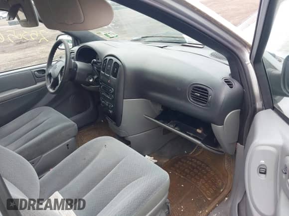 2004 Dodge Caravan SXT with VIN 1D4GP45R24B506449, listed as a IAAI auction lot 42398170 with Not provided miles and . Bid and sale history available at DreamBid. Image 5.