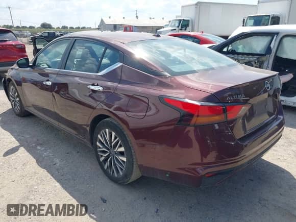 2024 Nissan Altima SV with VIN 1N4BL4DV4RN357989, listed as a IAAI auction lot 43368993 with 60,349 mi miles and . Bid and sale history available at DreamBid. Image 3.