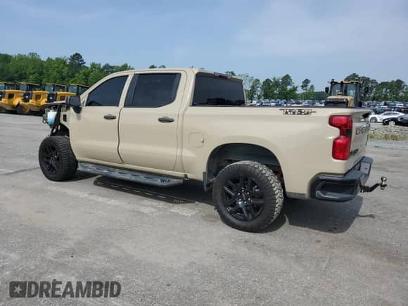 2022 Chevrolet Silverado 1500 Custom Trail Boss с VIN 3GCPDCEK8NG566831, выставлен на аукционе Copart как лот 57163985 с пробегом 112 468 миль миль и Списание • Salvage title. История ставок и продаж доступна на DreamBid. Изображение 2.