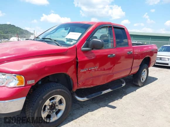 2005 Dodge 2500 SLT with VIN 3D7KS28D25G841283, listed as a IAAI auction lot 42646821 with 258,090 mi miles and . Bid and sale history available at DreamBid. Image 6.