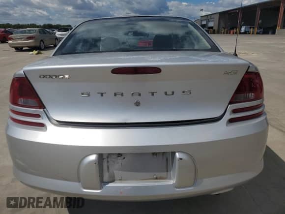 2004 Dodge Stratus SE with VIN 1B3EL36T24N116715, listed as a Copart auction lot 71502654 with 150,315 mi miles and Clean title. Bid and sale history available at DreamBid. Image 6.