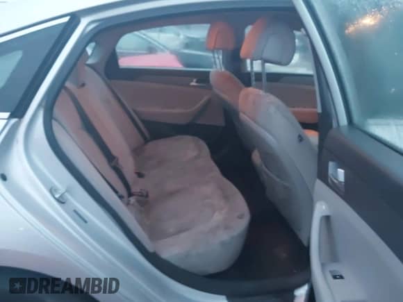 2017 Hyundai Sonata SE с VIN 5NPE24AF3HH559261, выставлен на аукционе IAAI как лот 41312125 с пробегом 123 714 миль миль и . История ставок и продаж доступна на DreamBid. Изображение 8.