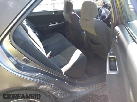 2005 Toyota Camry SE z VIN 4T1BA32K05U043545, wystawiony jako IAAI lot #43441264 z przebiegiem 268 609 mil mil oraz . Historia ofert i sprzedaży dostępna na DreamBid. Obrazek 8.