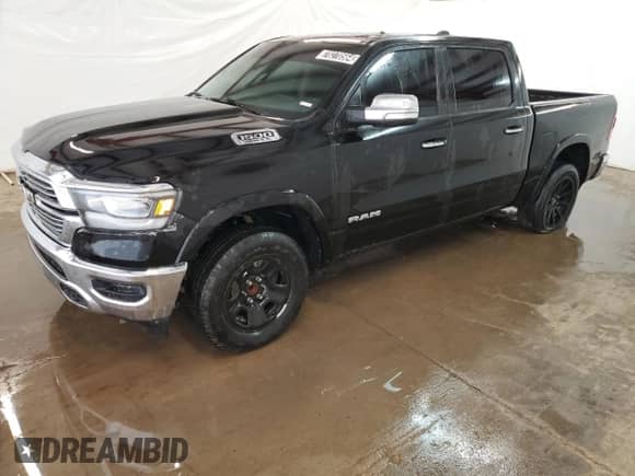 2020 Ram 1500 Laramie z VIN 1C6RREJT0LN238318, wystawiony jako Copart lot #52571805 z przebiegiem Nie podano mil oraz Czysty tytuł • Clean title. Historia ofert i sprzedaży dostępna na DreamBid. Obrazek 1.